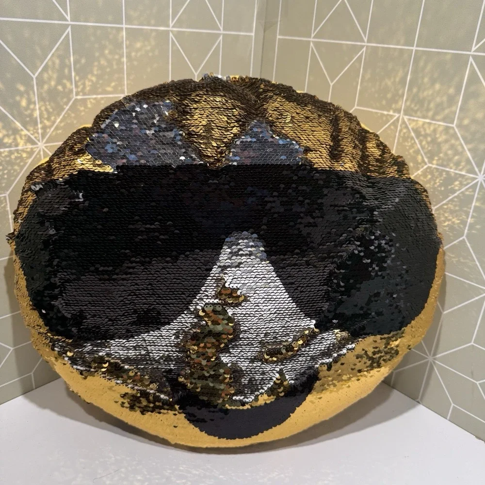 Flipping Reversible Sequin Smiley Face Pillow Yellow &‎ Black Reversible